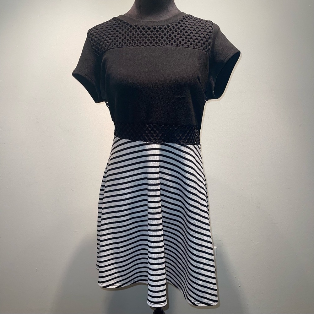 Mesh top dress